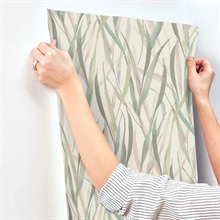 Willoughby Green Fronds Wallpaper