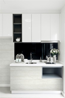 Wood Off-White Shiplap Off-White Peel and Stick Wallpaper, AX10900