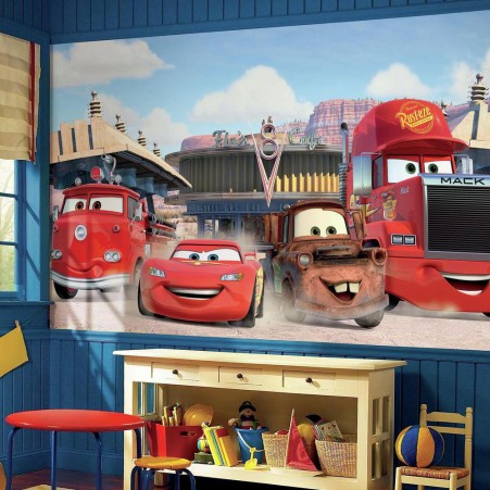 Disney·Pixar Cars Friends to the Finish XL Wallpaper Mural